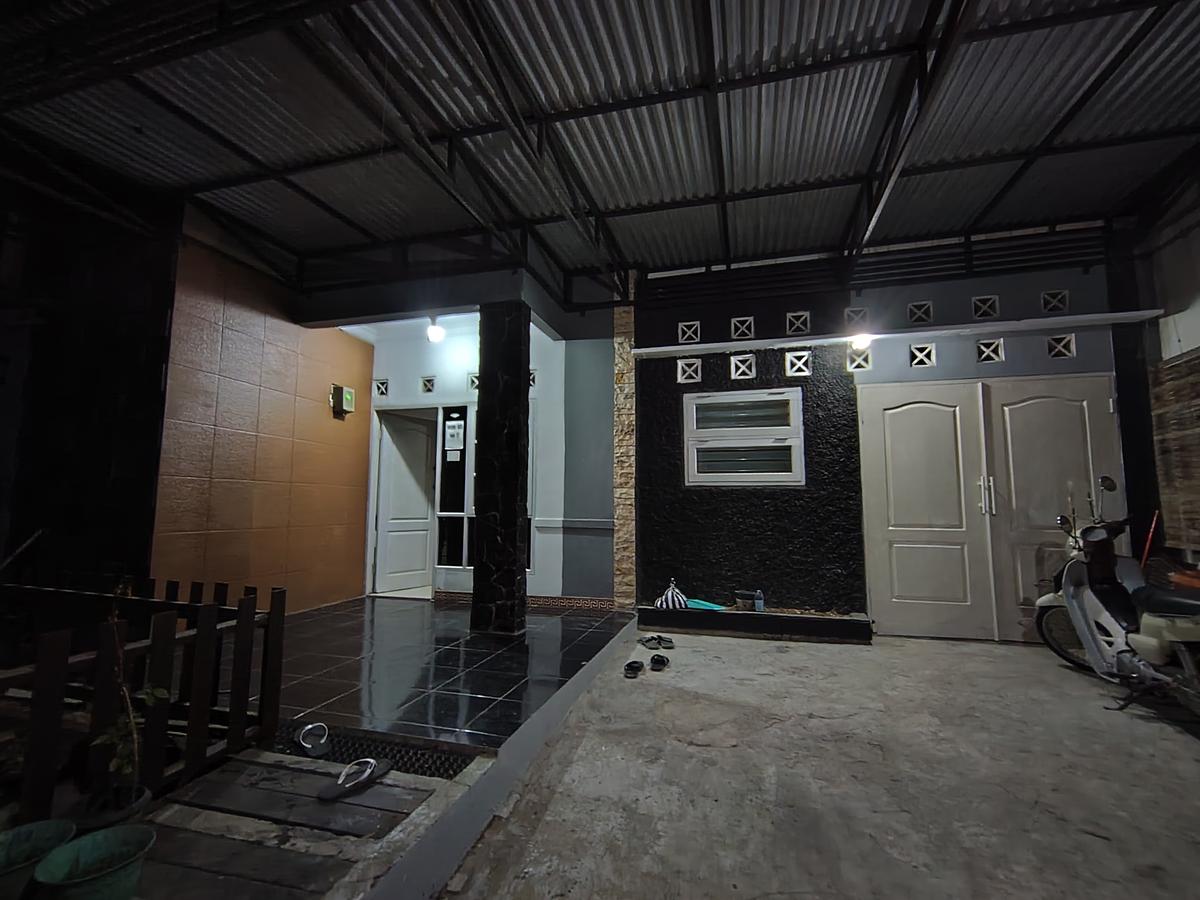 Area teras dan parkir FV Space